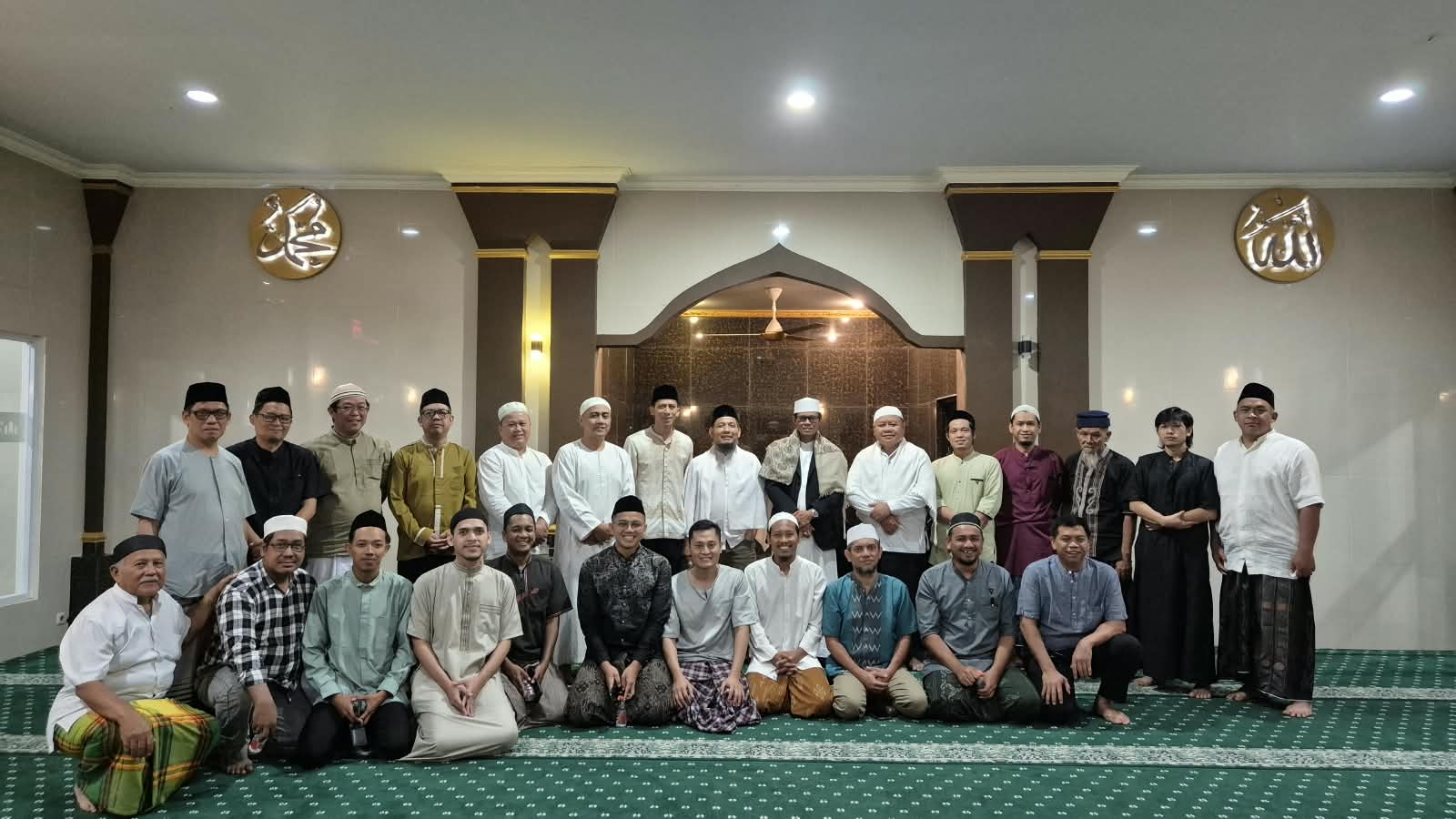 Peringati Maulid Nabi Muhammad SAW, Masjid Al Latief PCR Gelar Pengajian Bersama Warga dan Tokoh Masyarakat